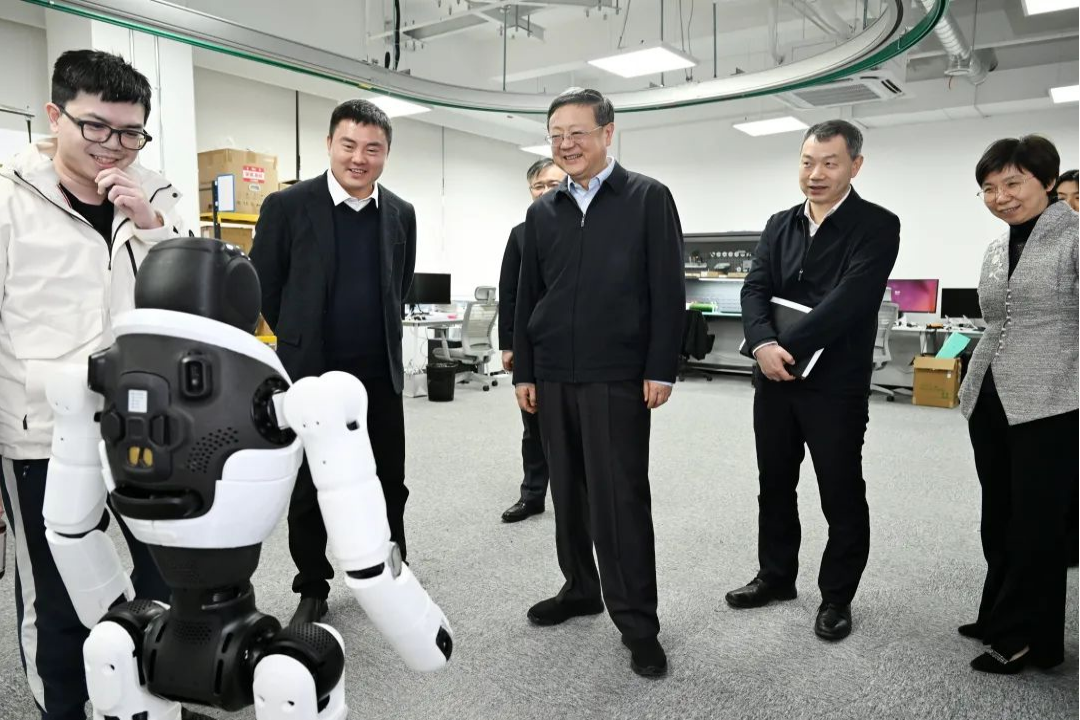 上海市委书记陈吉宁专题调研梁萝机器人